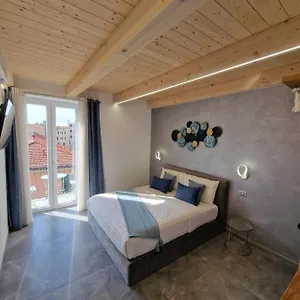 https://marla-la-spezia.hotelitalianriviera.com