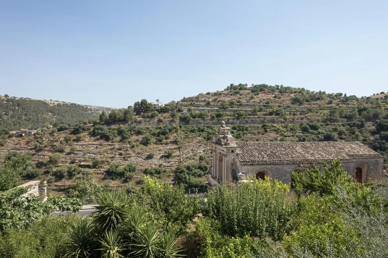 Heraia Ragusa Bed & Breakfast